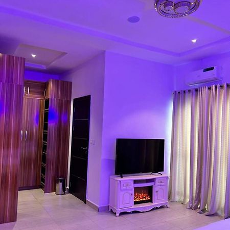 Urban Retreat Luxury Shortlet Apartment Lekki Ajah Lagos With Pool And Gym Екстериор снимка