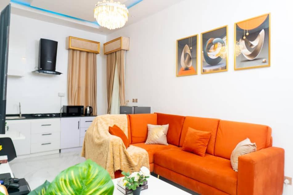 Urban Retreat Luxury Shortlet Apartment Lekki Ajah Lagos With Pool And Gym Екстериор снимка