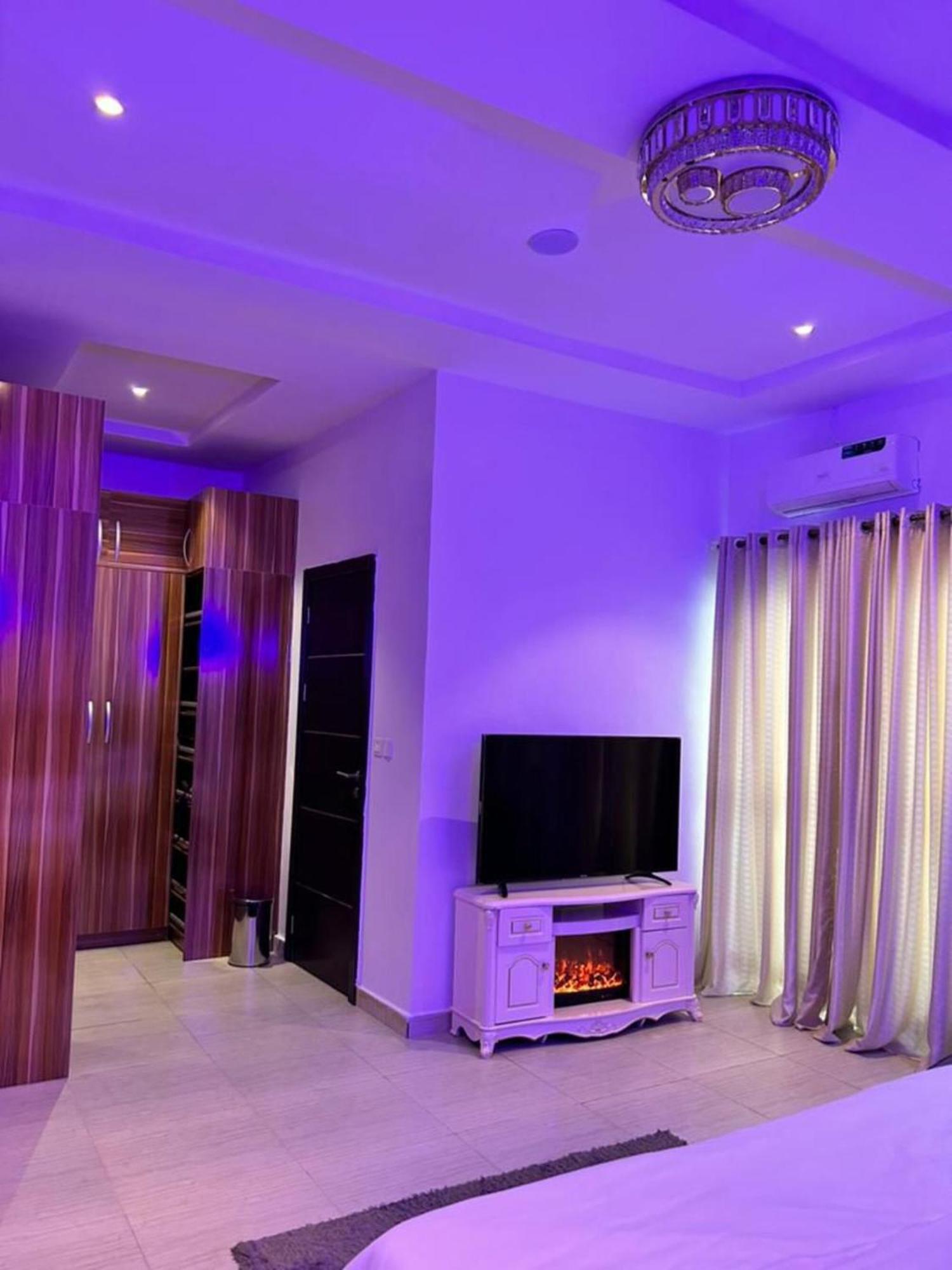 Urban Retreat Luxury Shortlet Apartment Lekki Ajah Lagos With Pool And Gym Екстериор снимка